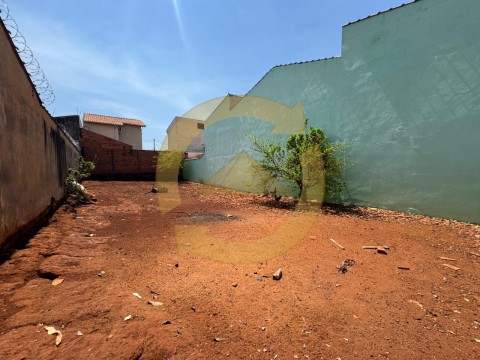 TERRENO - PLANALTO VERDE