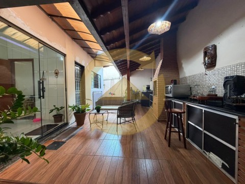 CASA - PLANALTO VERDE