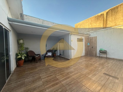 CASA - EUGÊNIO LOPES