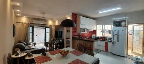 CASA - PARQUE DOS FLAMBOYANS