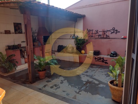 CASA - JARDIM PROCOPIO