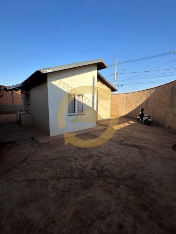 CASA- RESIDENCIAL LELIANE TENUTO