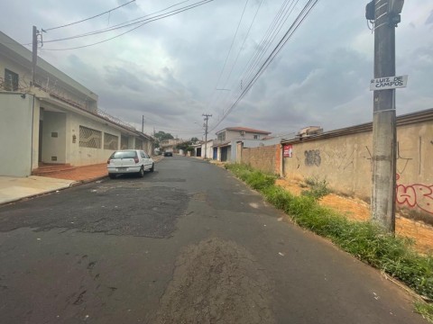 TERRENO - PLANALTO VERDE