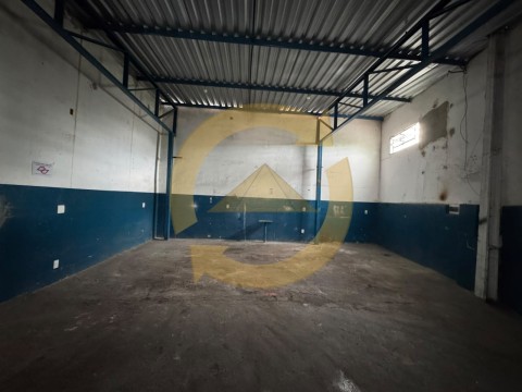 ALUGA - SE SALÃO COMERCIAL VILA ALBERTINA