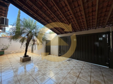 CASA- PORTAL DO ALTO