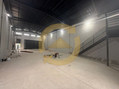 ALUGA - SE SALÃO COMERCIAL- PLANALTO VERDE