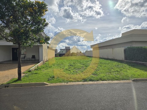 TERRENO - RESIDENCIAL ALTO DO CASTELO