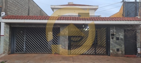CASAS - CAMPOS ELISEOS