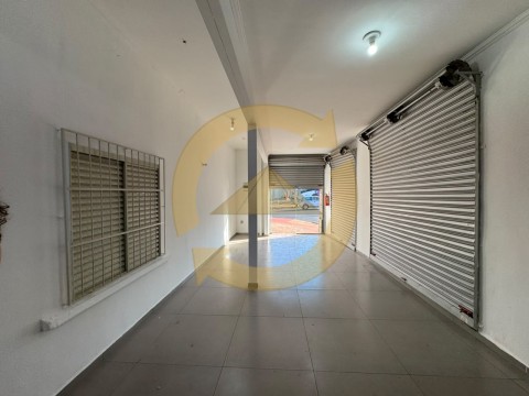 ALUGA-SE - SALÃO COMERCIAL JARDIM JOSÉ SAMPAIO JUNIOR