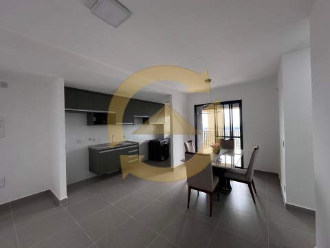 APARTAMENTO - PRAÇA DAS FLORES