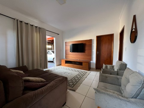CASA - JARDIM OURO BRANCO