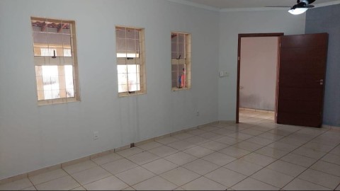 CASA - JARDIM OURO BRANCO